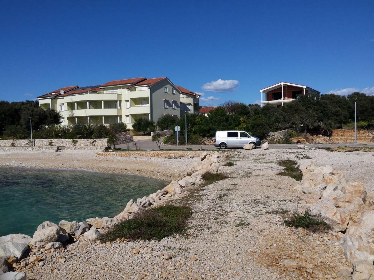 Apartments Selez Mandre Exterior photo